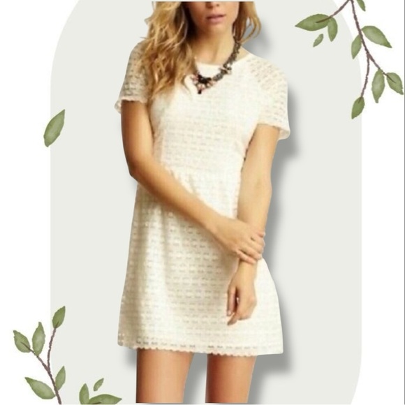 Free People Ivory White Lace Scalloped Candy Short Sleeve Mini Dress- Size 2 - Picture 1 of 8